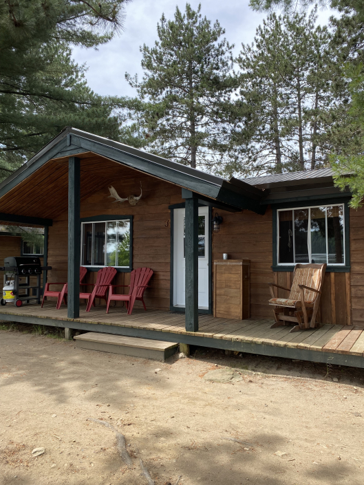 Cabin Cottage 3 — Pourvoirie Lac Dumoulin – Pourvoirie Lac Dumoulin
