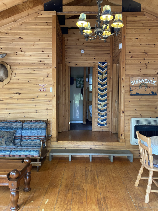 Chalet 9 — Pourvoirie Lac Dumoulin – Pourvoirie Lac Dumoulin