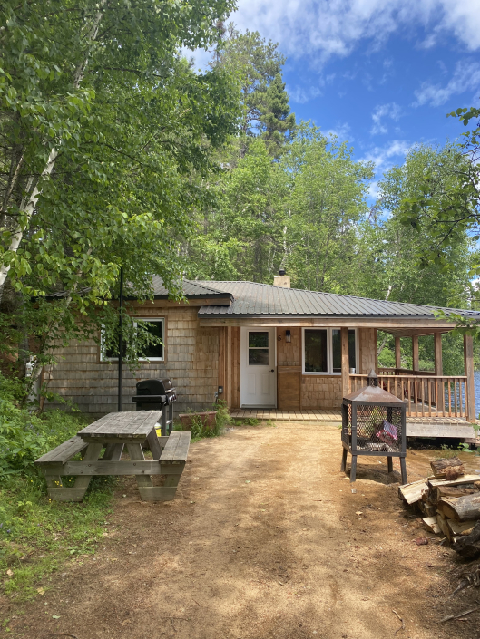 Chalet 5 — Pourvoirie Lac Dumoulin – Pourvoirie Lac Dumoulin