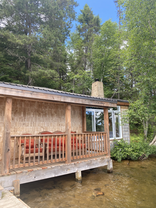 Chalet 5 — Pourvoirie Lac Dumoulin – Pourvoirie Lac Dumoulin