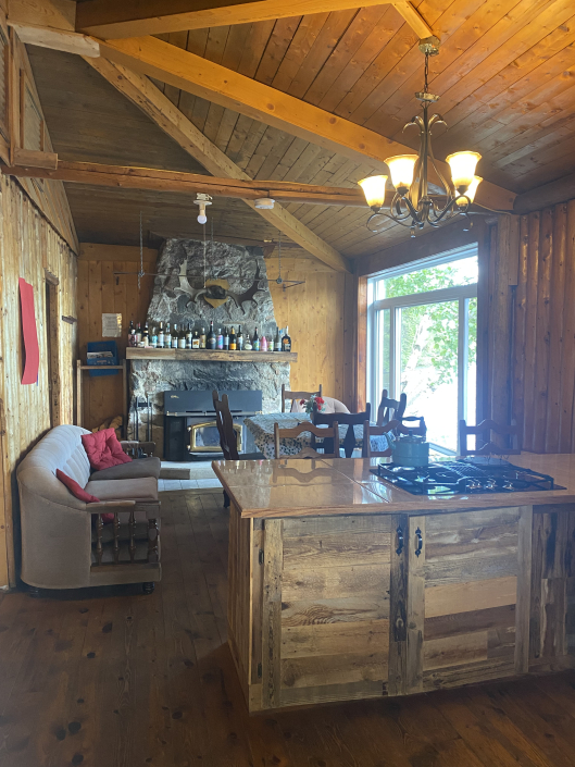 Chalet 5 — Pourvoirie Lac Dumoulin – Pourvoirie Lac Dumoulin
