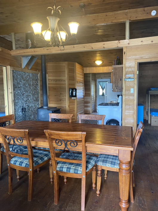 Chalet 1 — Pourvoirie Lac Dumoulin – Pourvoirie Lac Dumoulin