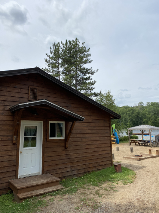 Chalet 1 – Pourvoirie Lac Dumoulin